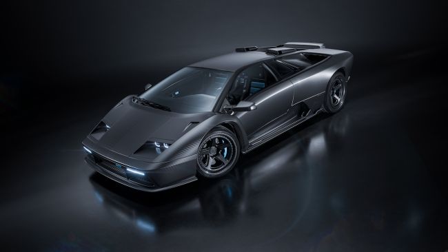 【Eccentrica推出 Lamborghini Diablo「V12 Pacchetto Titano」極致賽道化套件！重返Y2K狂野美學】