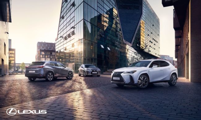 LEXUS豪華都會跨界休旅 UX 300h 質感升級 演繹精彩新樣貌