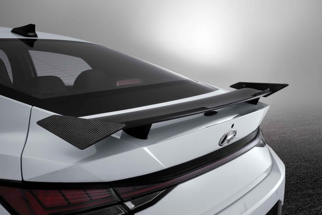 【全球限量的TCR Edition竟然130萬台幣有找！Hyundai Elantra N TCR Edition北美售價公佈！同步釋出大量N部門專屬原廠升級配件！】