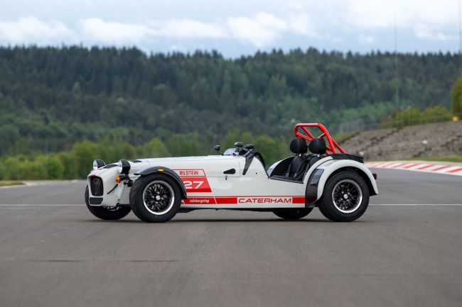 【致敬『綠色地獄』!Caterham 推出限量百台Seven 420 Nürburgring Edition 以特調懸吊、乾式油底殼勇闖紐柏林賽道!】