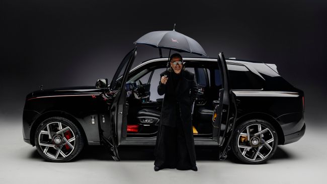僅限五席 塗鴉宇宙的隱藏入口 由Cyril Kongo設計的Rolls-Royce Kongoverse宇宙Black Badge Cullinan