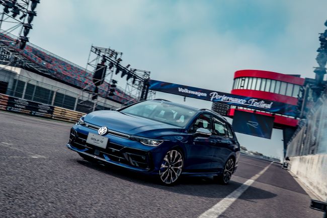 Volkswagen The Golf Variant限時最強春購價121.8萬元起 Golf Variant旅行車驚喜同價Golf掀背車 輕鬆升級寬敞車室