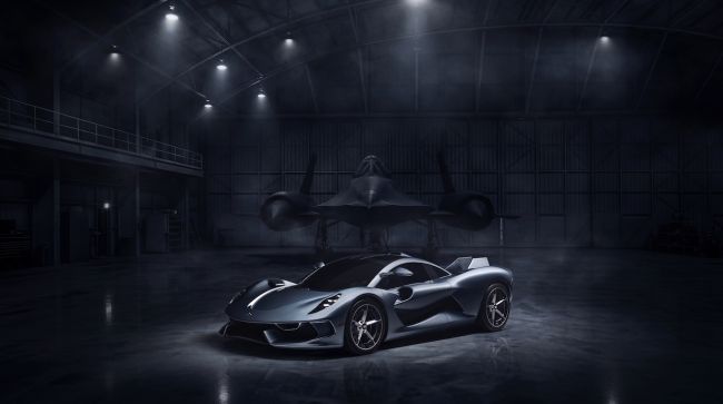 【以『黑鳥轟炸機』為靈感的美製超級跑車！全新Hennessey Blackbird以NA V8引擎與六速手排 重溫駕駛樂趣的純真與魄力！】