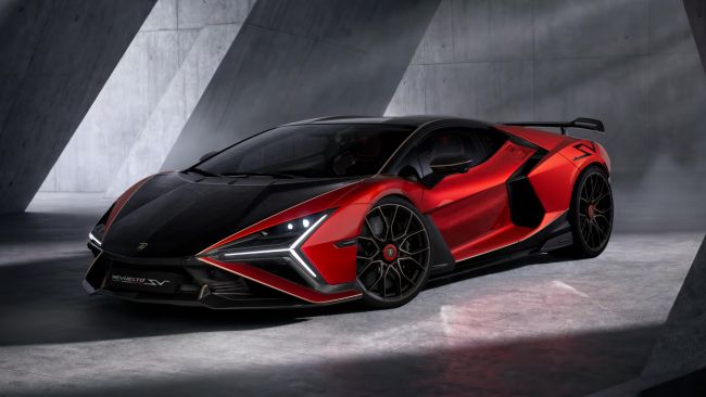 動力升級至1065匹 下壓力更勝Aventador SVJ 再輔以更強大電子動態管理科技 Lamborghini Revuelto SV出閘