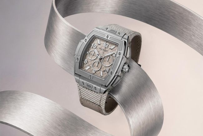 Hublot收藏秋天的顏色 Spirit of Big Bang 煙褐色系列腕錶 薄霧冷灰交融楓葉暖褐　展現極簡低調都會風