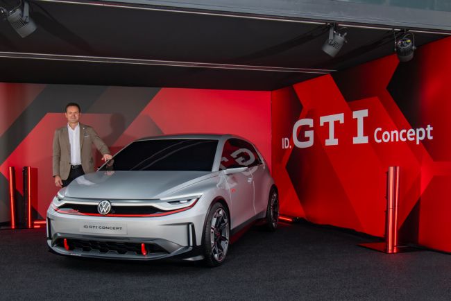 Volkswagen以設計為策略導向 展望電動車未來 性能與電動兼具  The ID. GTI 概念車於2023 IAA全球首演