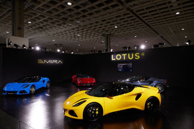 釋放未來，疾速競化 純種英式手工跑車 Lotus Emira抵臺亮相