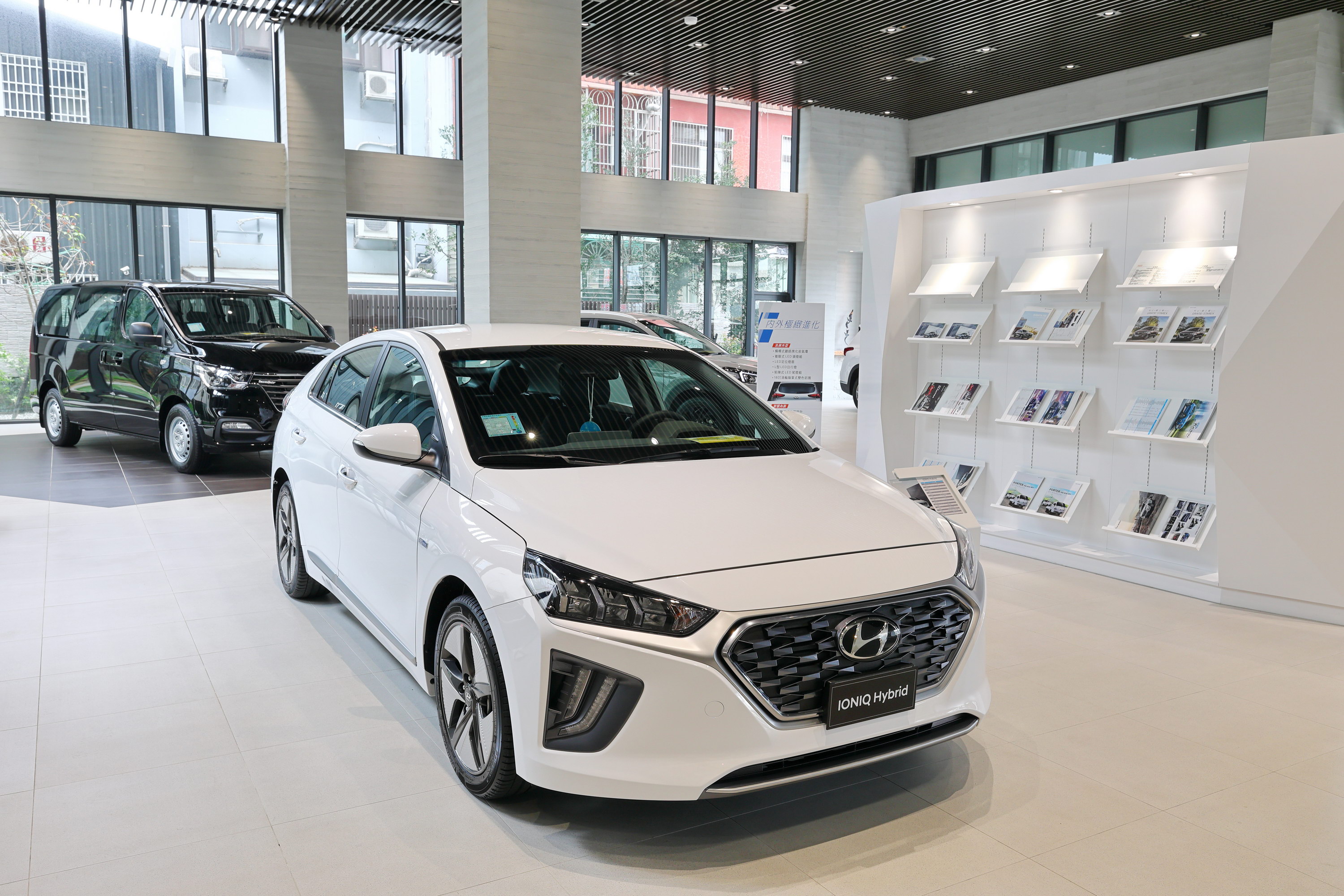 HYUNDAI汽車深耕在地 開設全新都會大型據點 新竹竹北GDSI展示中心3月25日盛大開幕 - 試車頻道 TCar